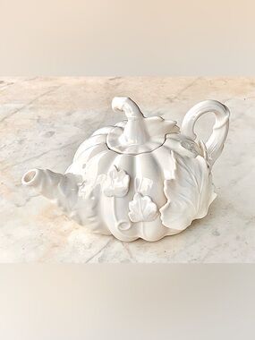 GRACE TEAWARE AUTUMN PUMPKIN TEA POT & LID WHITE BONE VINES 3D NEW PORCELAIN